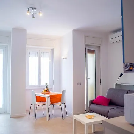 Loreto - Colorful Studio