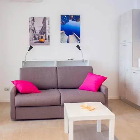 Loreto - Colorful Studio
